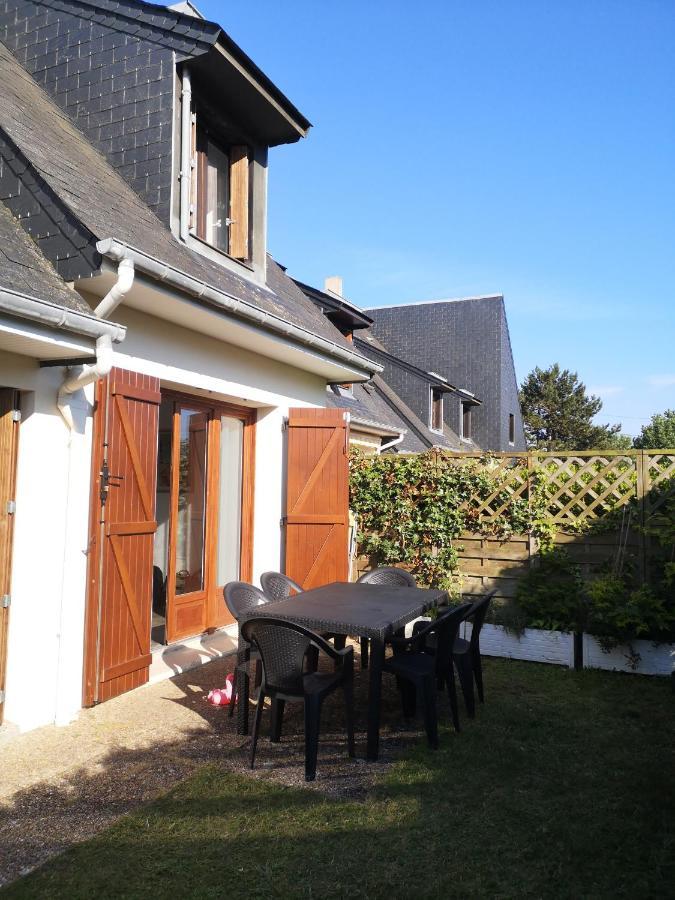 Les Baigneurs Merville-Franceville-Plage Exterior foto